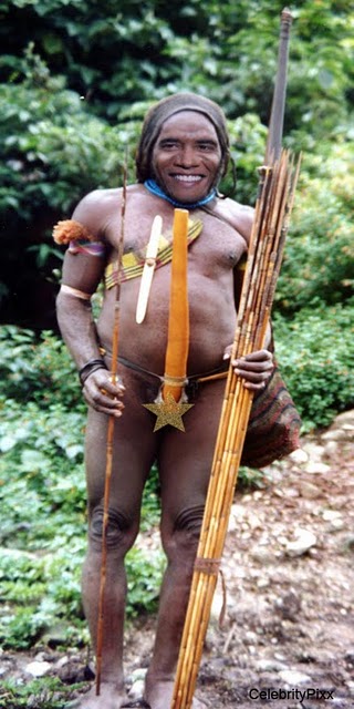 Barack Obama goes tribal naked