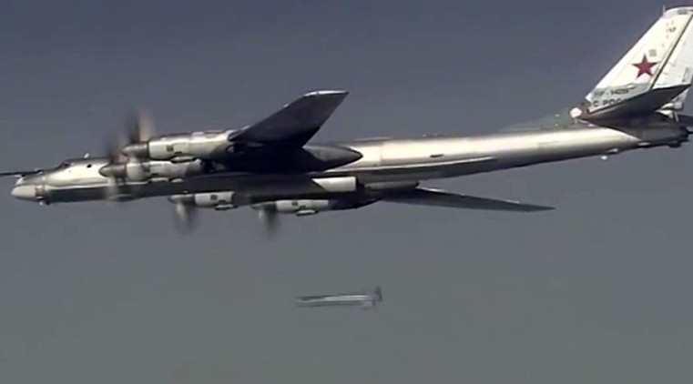 A Russian Tupolev 95 long-range bomber launches a massive air strike on the Islamic State infrastructure in Syria. © Ministry of defence of the Russian Federation